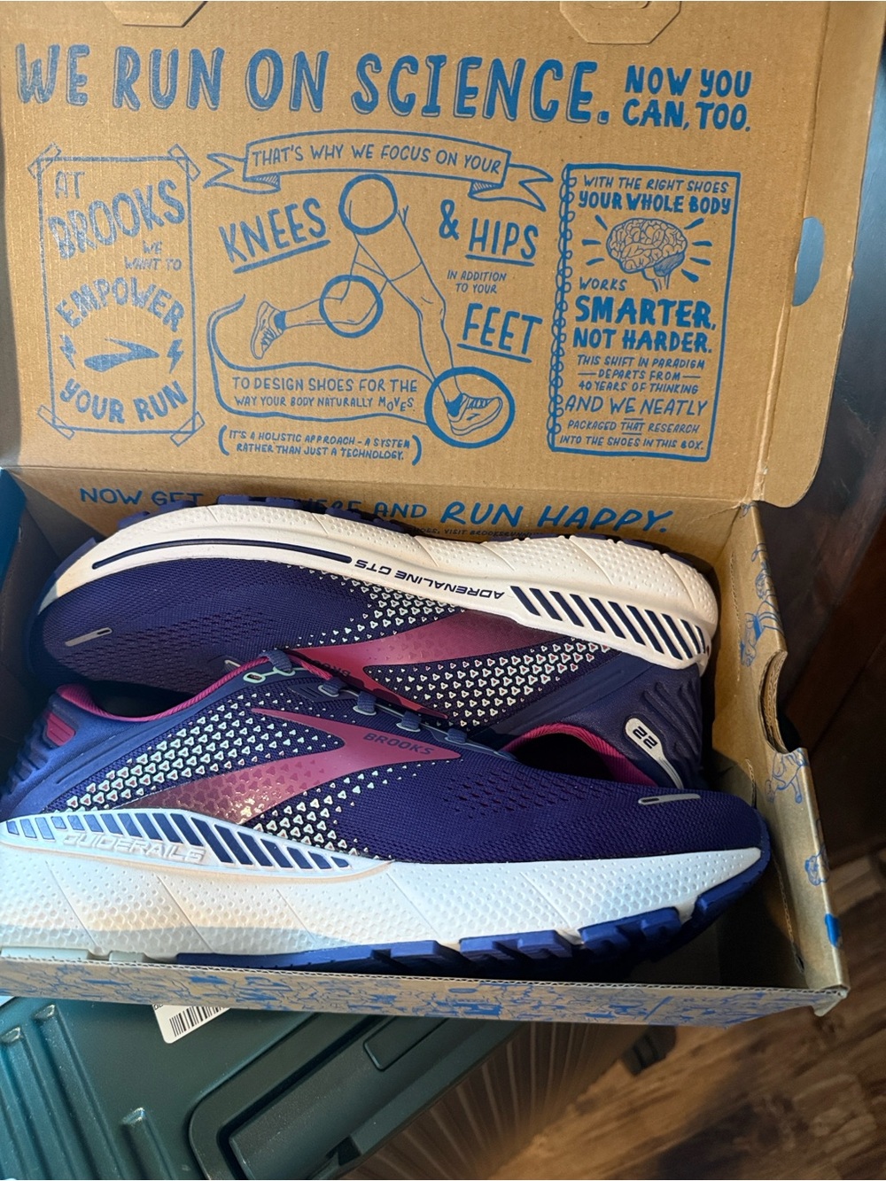 Brooks women’s  Running Shoe - White and Navy